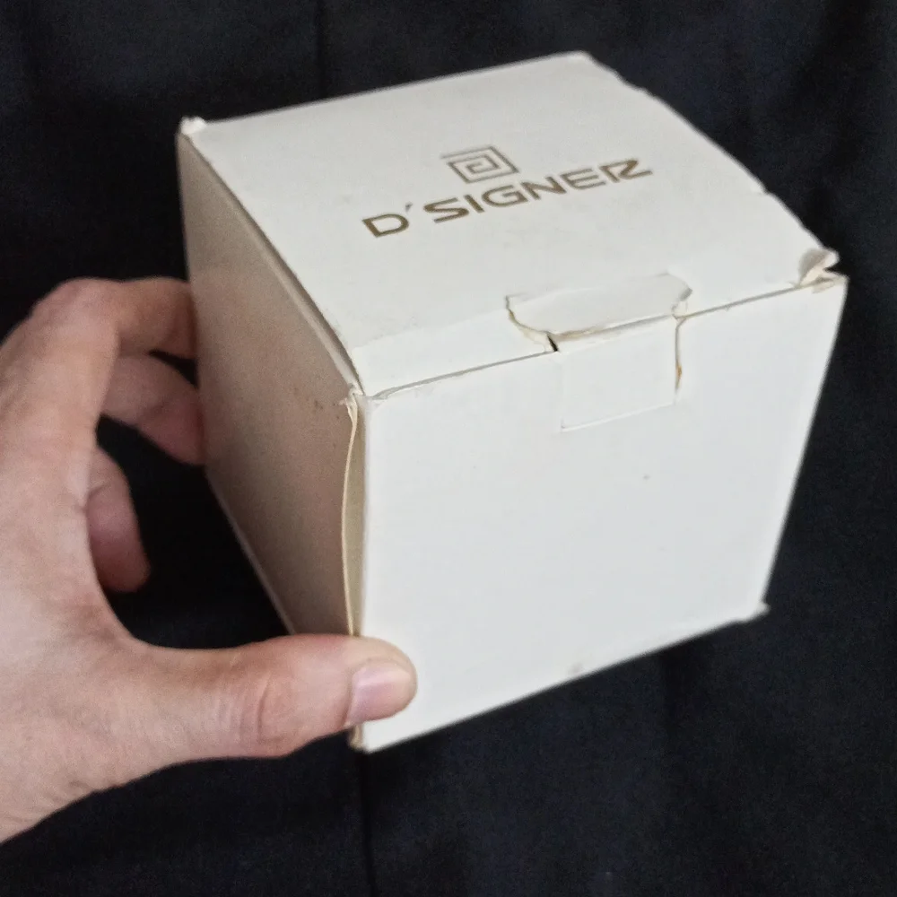 D'signer Ladies Wrist Watch - Picture 9 of 10